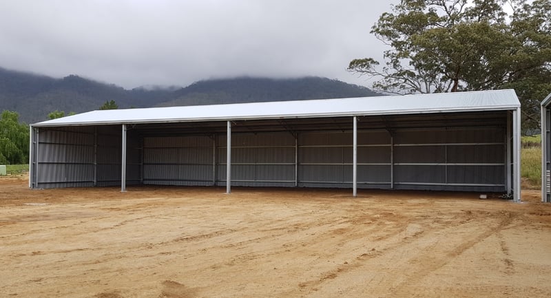 Three-sided Durakit shed