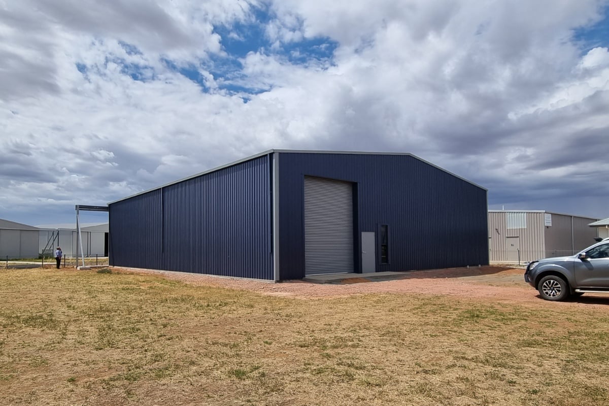 How to choose a colour for a steel shed