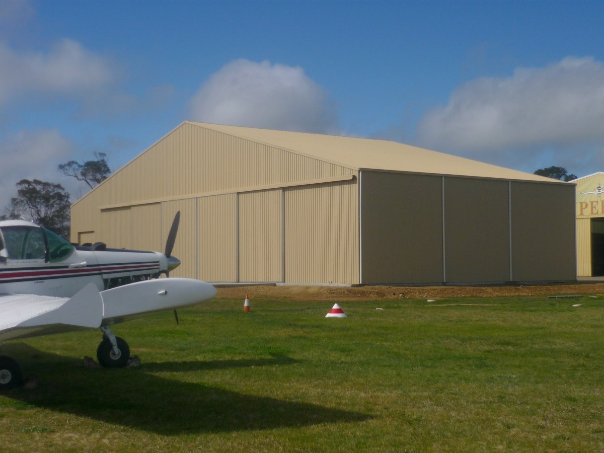Aircraft hangar Armidale