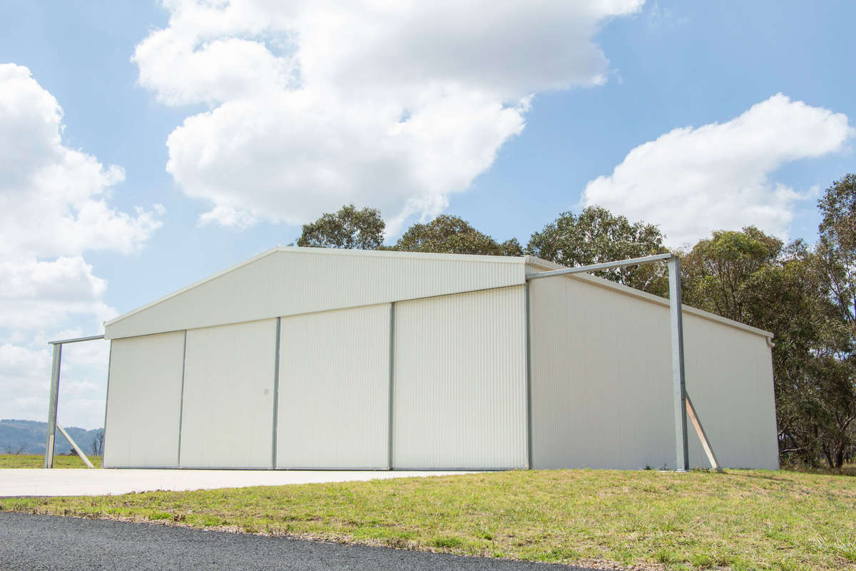 Aircraft hangar Rylstone