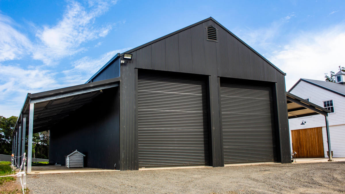 Horse stable - Mossvale - Front View