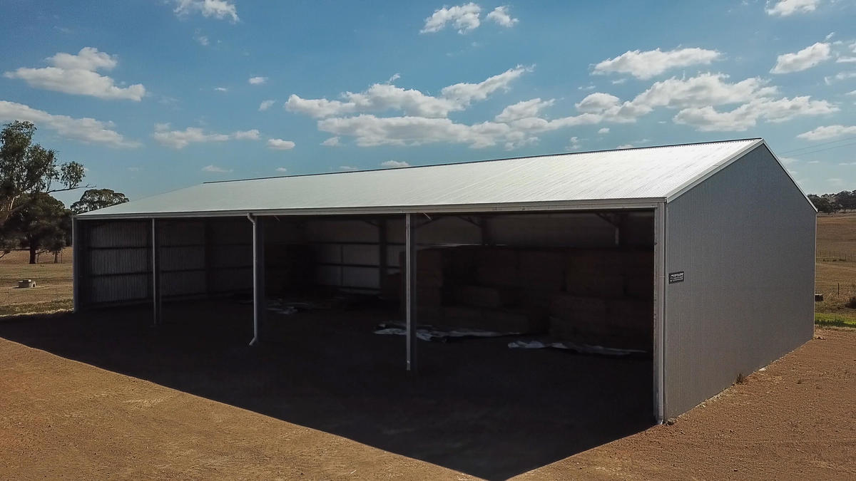 Side of yard cover in Cootamundra