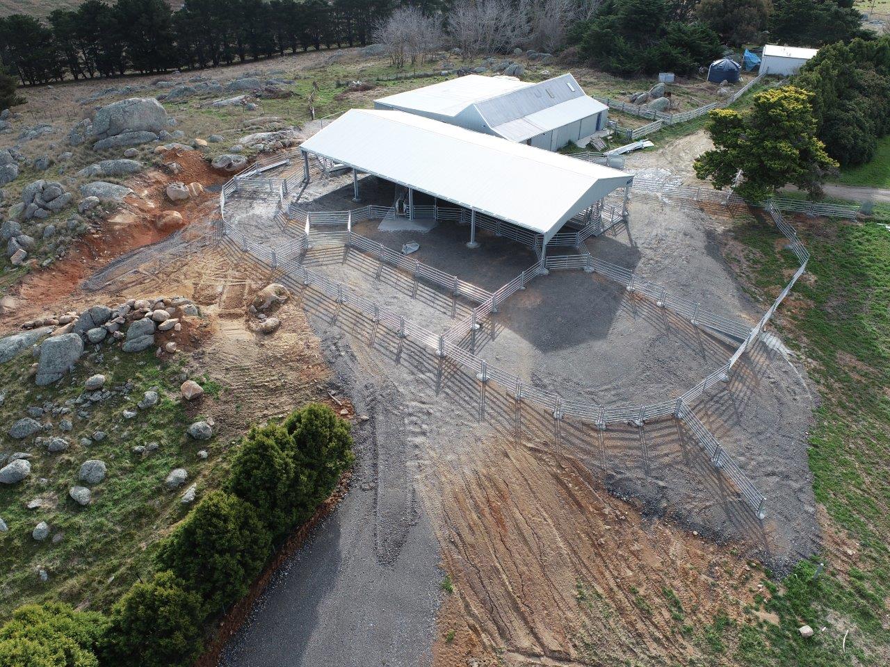 Side view of Laggan yard cover