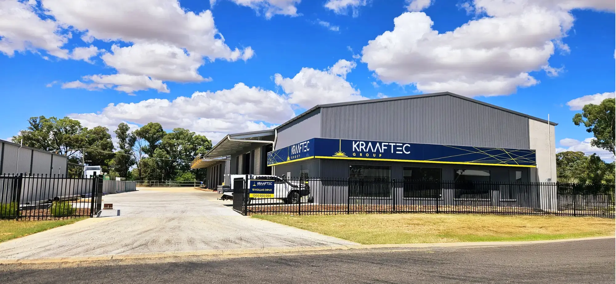 42 x 18 x 6 Industrial Shed Cowra NSW front facing photo